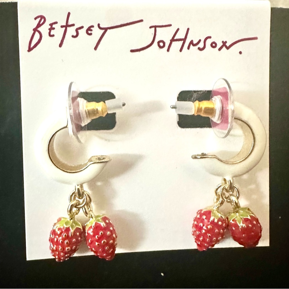 Betsy Johnson Backyard Strawberry Huggies - Small Hoop Earrings NWT $38 MSRP - Picture 2 of 13